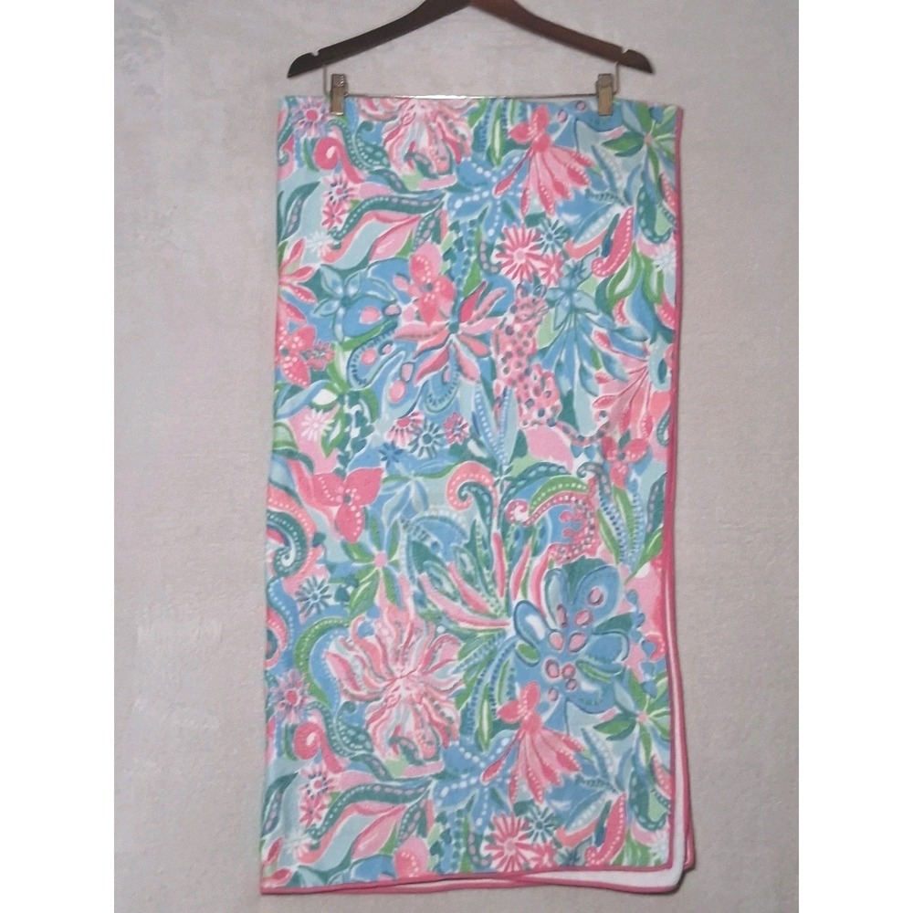 Lilly Pulitzer Golden Hour Tropical Microfiber Lounge Beach Towel 40" x 72"